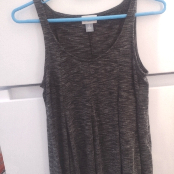 Women or junior Old Navy tank top size SP - Picture 6 of 13